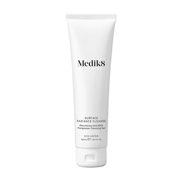 Čistenie pleti Medik8 Surface Radiance Cleanse na zmiešanú a normálnu pleť